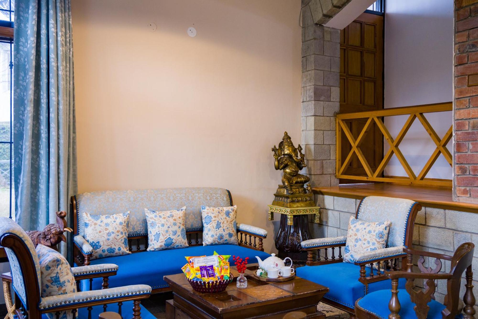 Alaya Stays Mehar Villa - 3 Bhk With Garden & Scenic Views Касаули Экстерьер фото