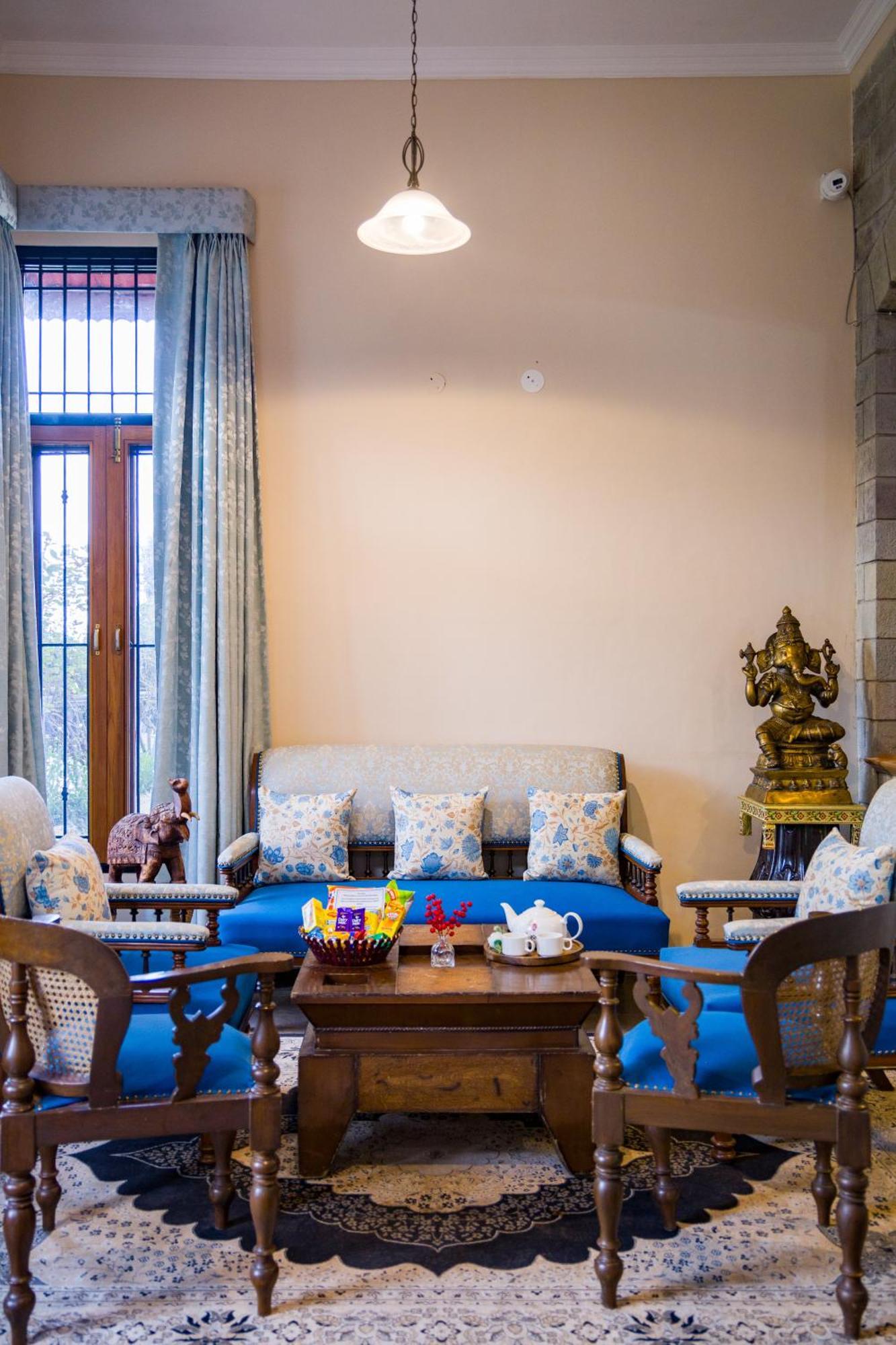 Alaya Stays Mehar Villa - 3 Bhk With Garden & Scenic Views Касаули Экстерьер фото