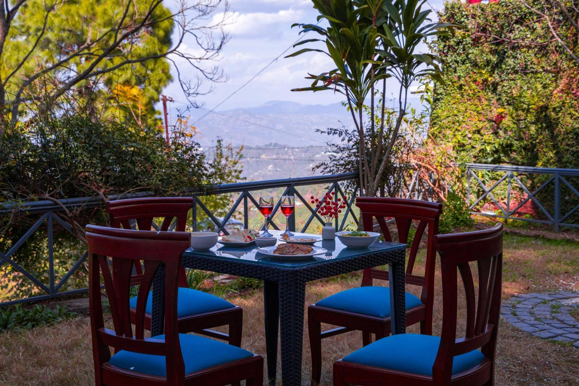 Alaya Stays Mehar Villa - 3 Bhk With Garden & Scenic Views Касаули Экстерьер фото